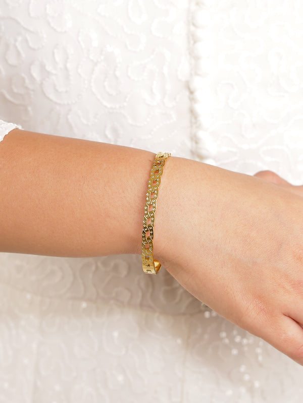 Saanvi Unique Bangles