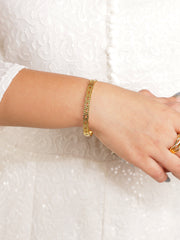 Saanvi Unique Bangles