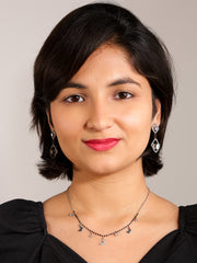 Krisha Necklace